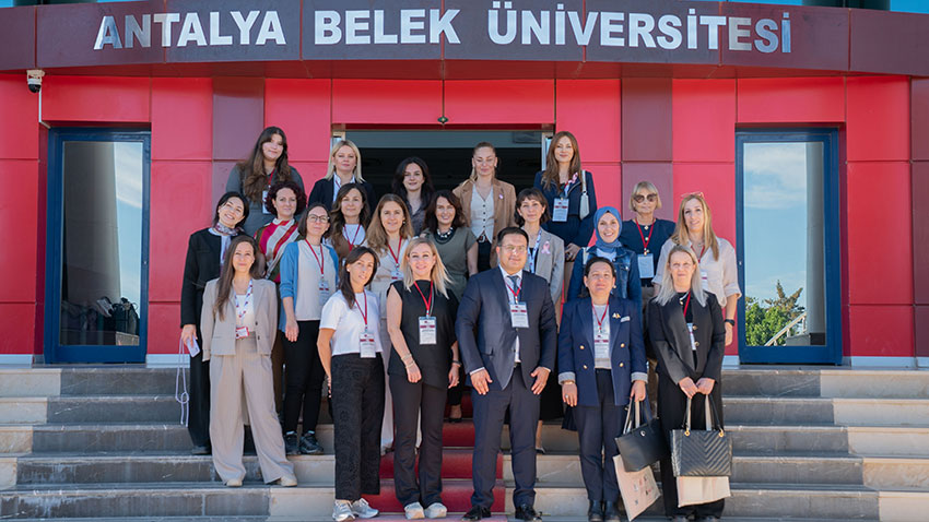Belek'te içmimarlığın geleceği masaya yatırıldı