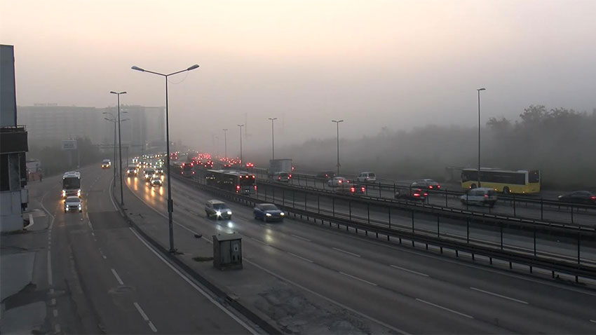 İstanbul'da sis etkili oldu
