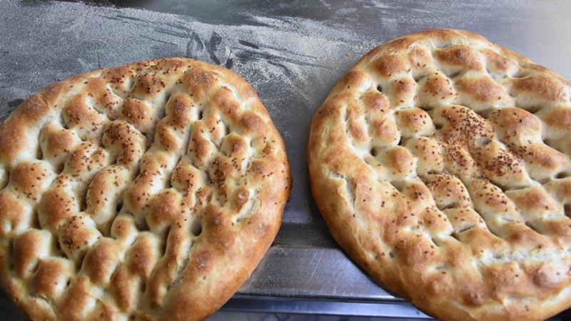 İzmir'de ramazan pidesinin fiyatı 30 TL