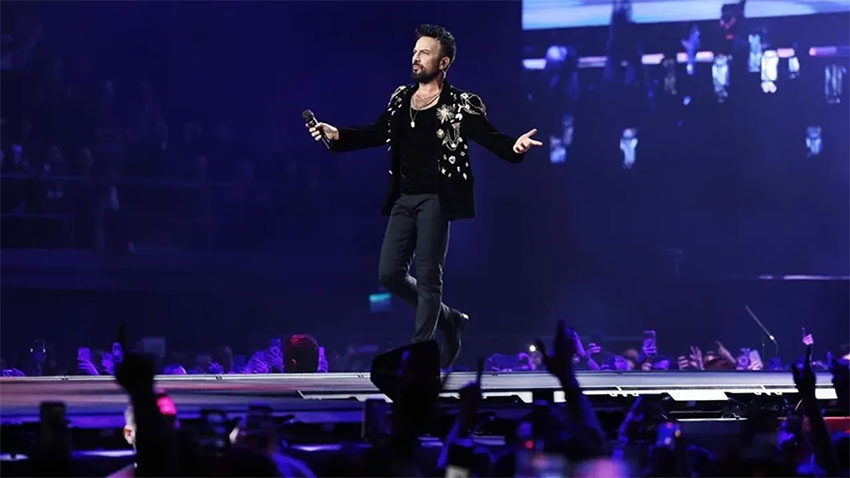 Tarkan İstanbul konserlerinden servet kazandı