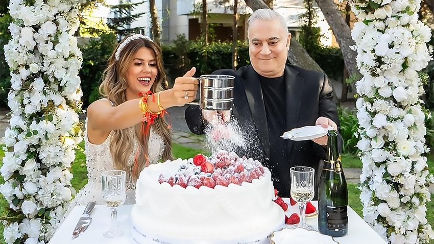 Gülseren Ceylan Mehmet Ali Erbil'i topa tuttu