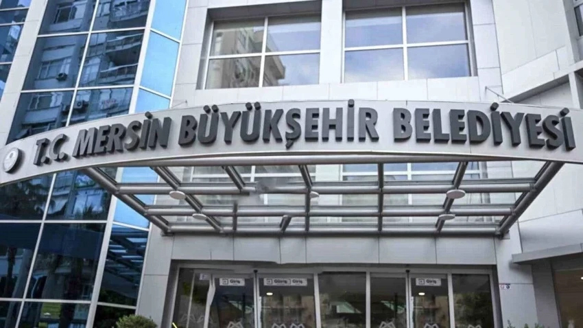 Mersin Büyükşehir Belediyesi'ne operasyon