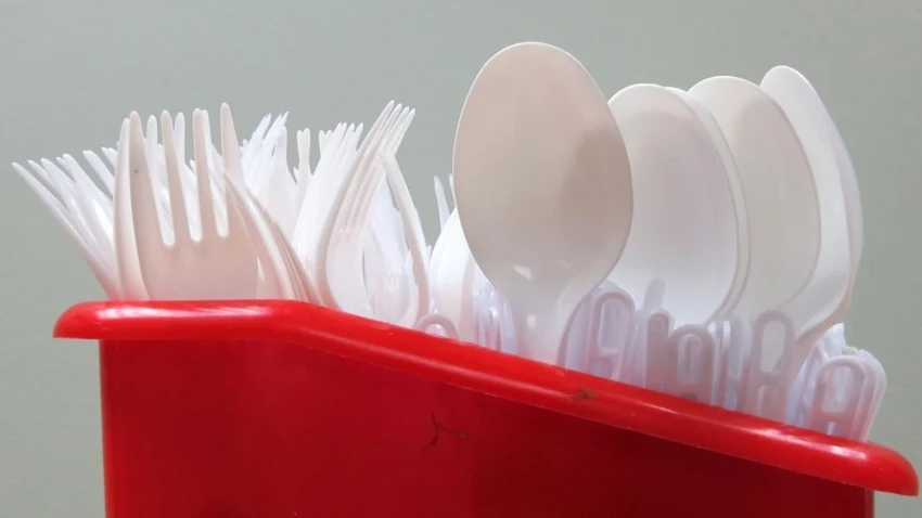 Plastik bardak, pipet, çatal, bıçak tarih oluyor