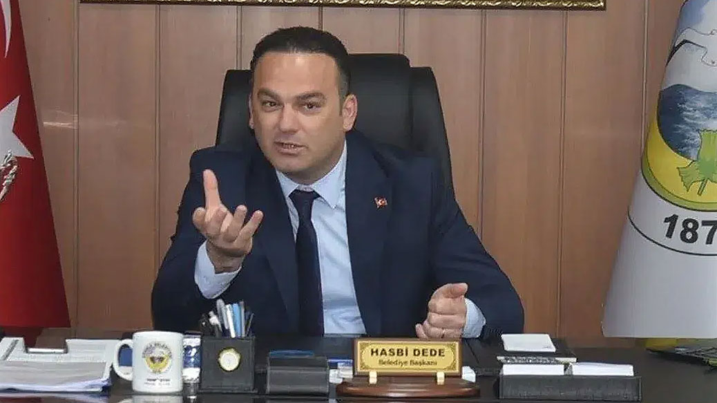 Hasbi Dede CHP'den ihraç edildi