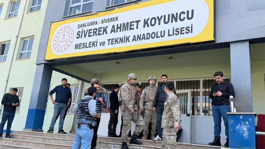Şanlıufra'da liseye silahlı baskın!
