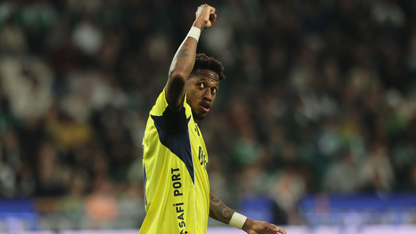 Fenerbahçe Konyaspor'u yendi ama yetmedi