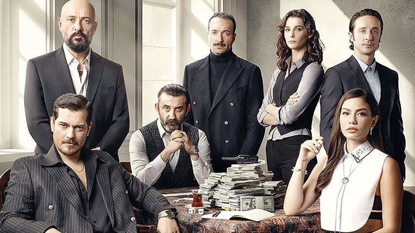 Çağatay Ulusoy'a rol arkadaşlarından soğuk duş!