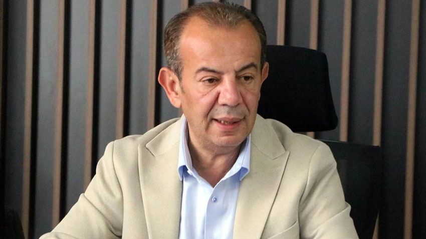 Tanju Özcan CHP'den istifa etti