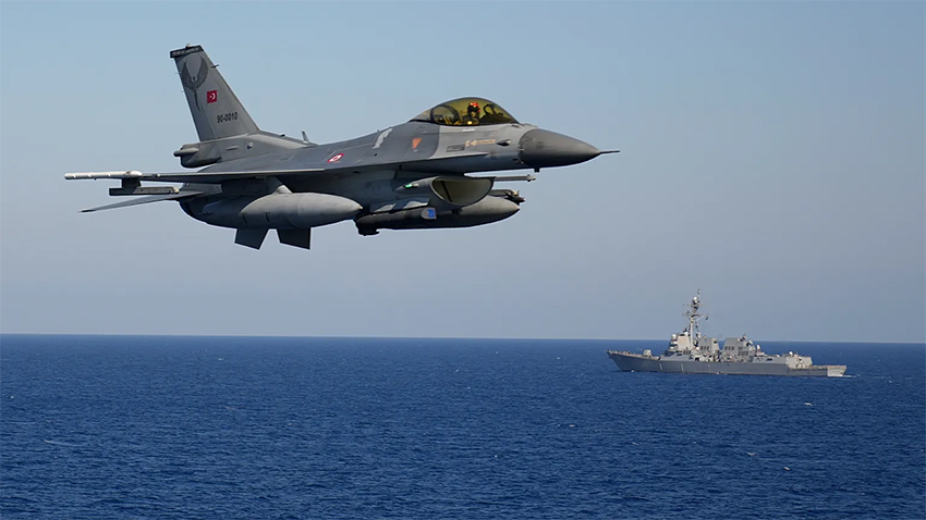 Rum provokasyonuna F-16'lı mesaj!