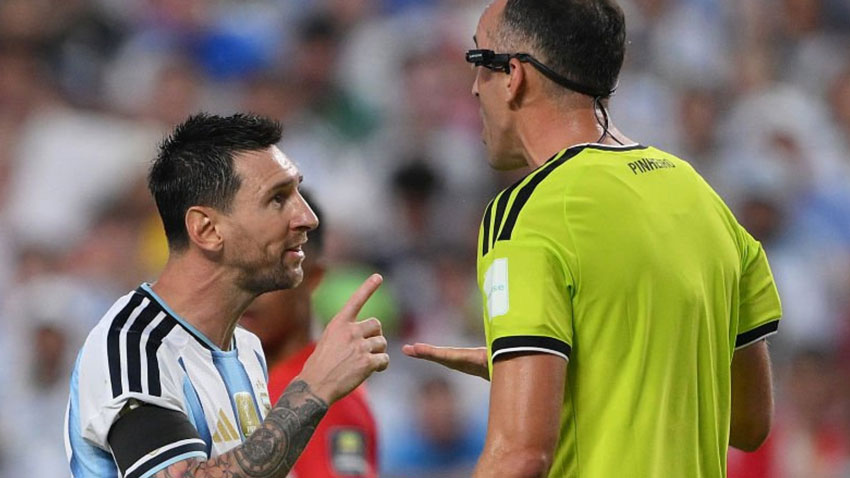 Lionel Messi'den Portekizli hakeme ayar!
