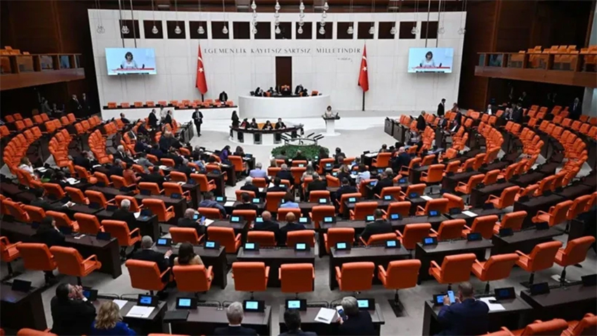 CHP'nin Meclis'teki yeri 24 yıl sonra değişti