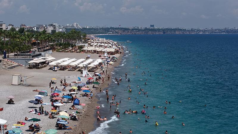 Antalya'da yüksek nem bunalttı