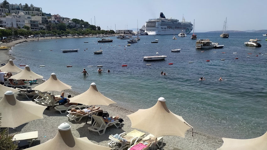 Bodrum'da hava sıcaklığı 40 dereceyi aştı