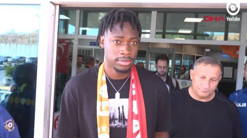 Galatasaray'ın yeni transferi Bitshiabu İstanbul'da